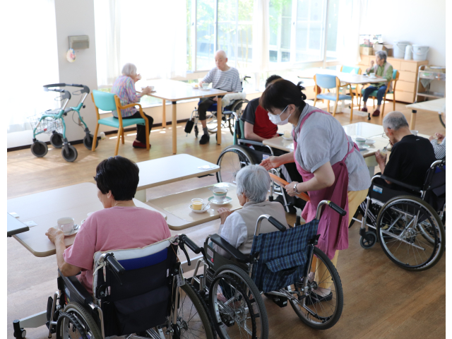 皆さん美味しそうに召し上がっています😋