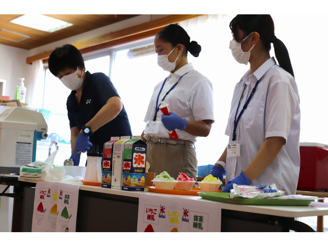 本日のティータイムは管理栄養士実習の学生さんも一緒です🤭