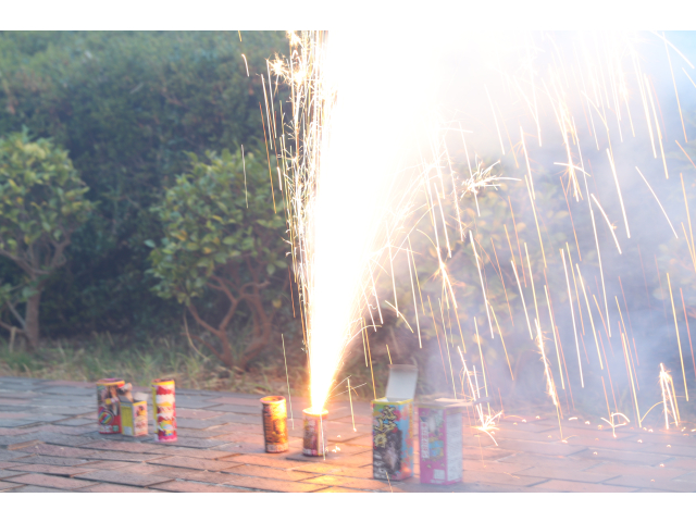 本日の目玉「吹き上げ花火」❗勢いよく吹き上がっています🎆