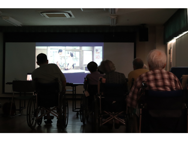 利用者と一緒に観ながら📸