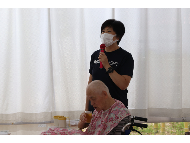 管理栄養士から本日の誕生日メニューの紹介😋