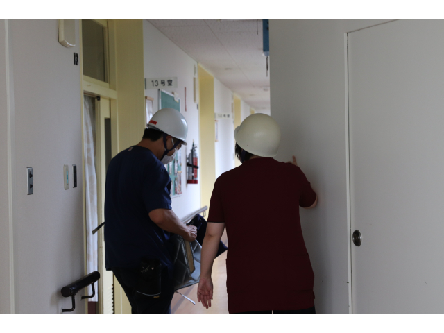 全員避難したことを確認し防火扉を閉めます🚪