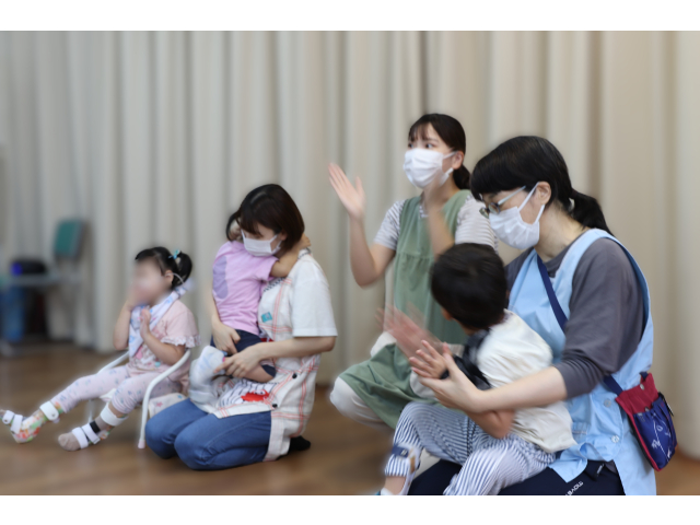 お名前を呼ぶ歌を一緒に歌いました🎵🎵🎵