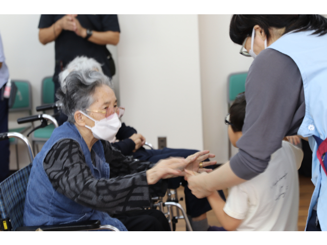 💕🫱🏼‍🫲🏼手を握るだけで元気をもらえます💕