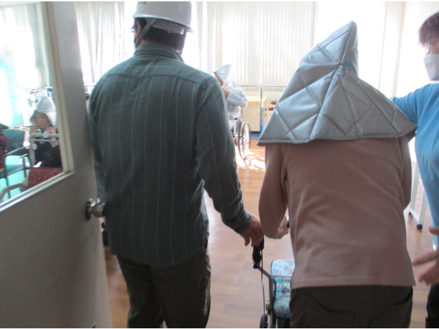 避難するよ🏃🏻