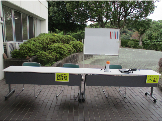 玄関前に本部の設置⛺