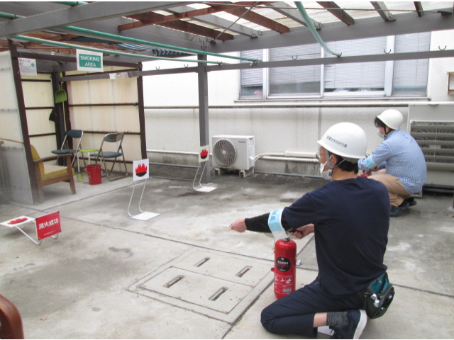 消火器による初期消火🧯