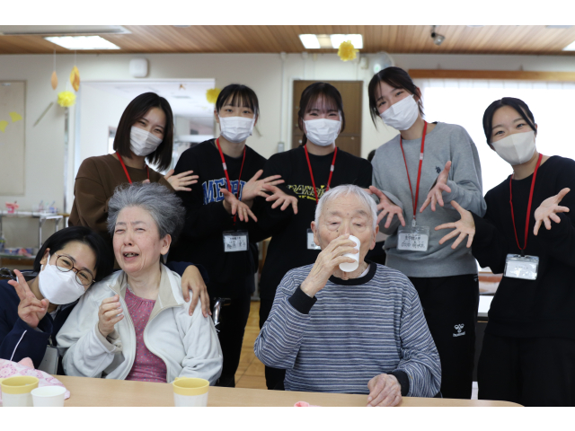 実習生さんがお祝いしてくれました🥰
