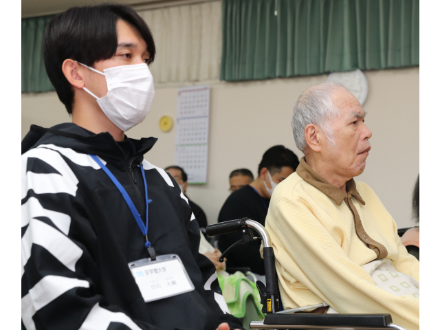 真剣な眼差し👀