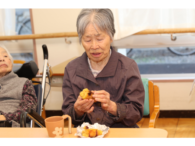 夢中で皮をむいていました😯