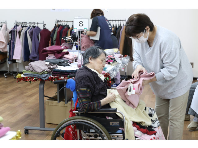 こっちの色も似あうんじゃない❓😄