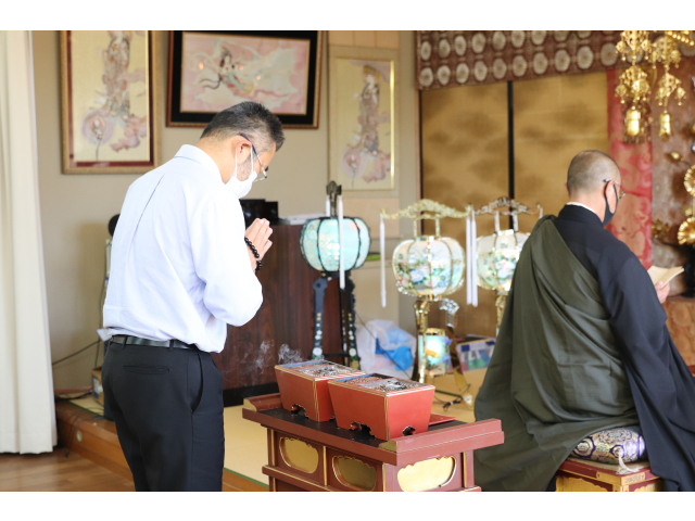 苑長から順番にお焼香🤌💨