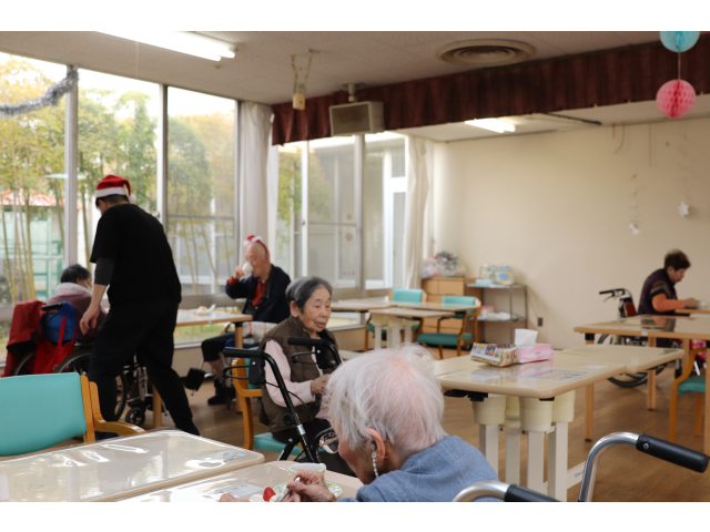 皆さん美味しいケーキと飲み物で楽しまれていました😆