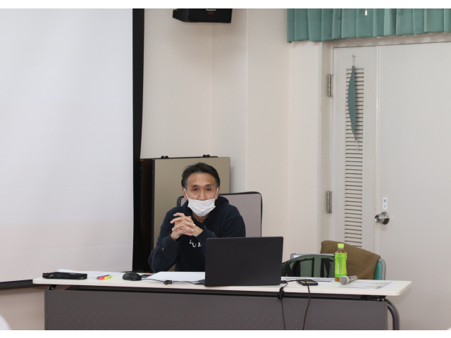 本日の講師「渡邊強人次長」😌