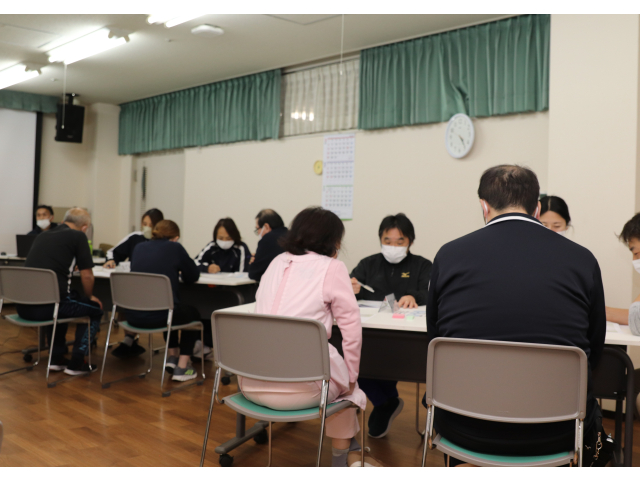 グループワークでは色々話し合いました🗣️