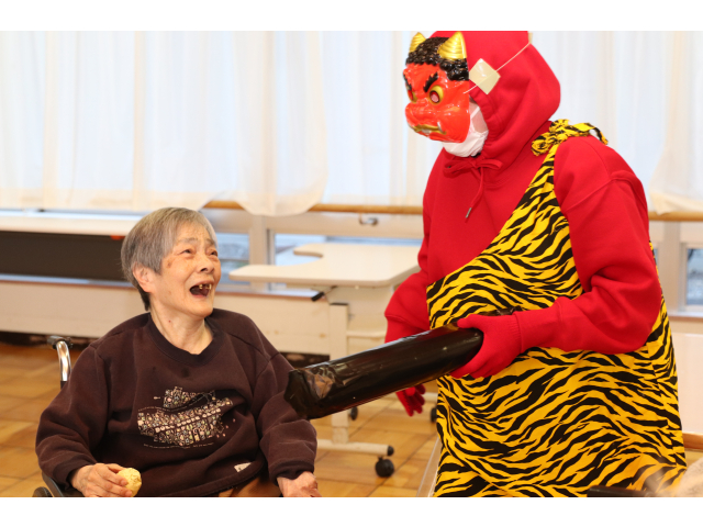 鬼に襲われてしまう😣