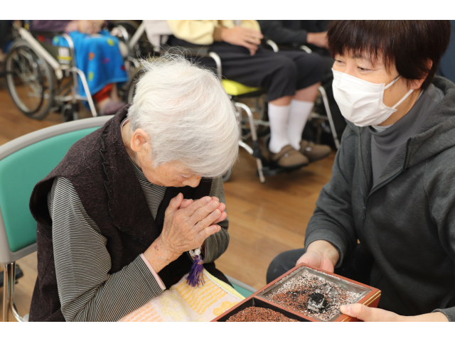 しっかり手を合わせています🙏