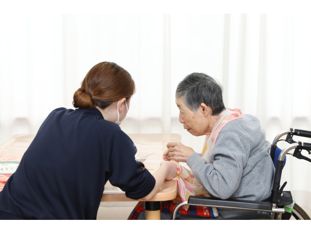 大丈夫❓ちょっと手伝うよ😄