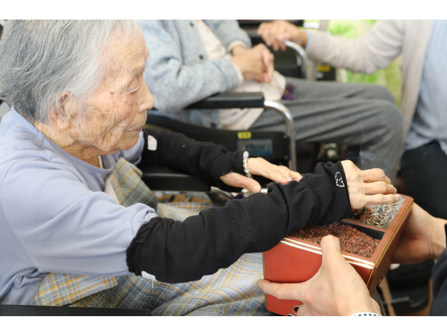 職員が順番に回ります😲