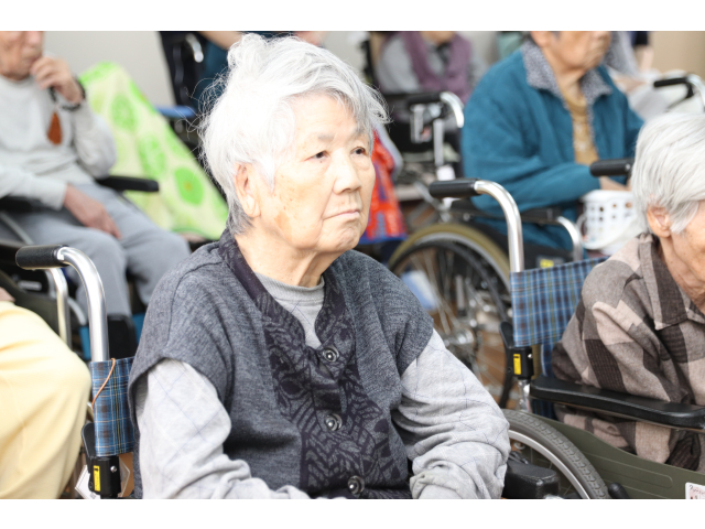 真剣な眼で聴いていました👀