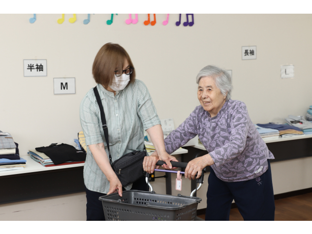 こちらの利用者さんはご家族の方と一緒に選ばれていました😆