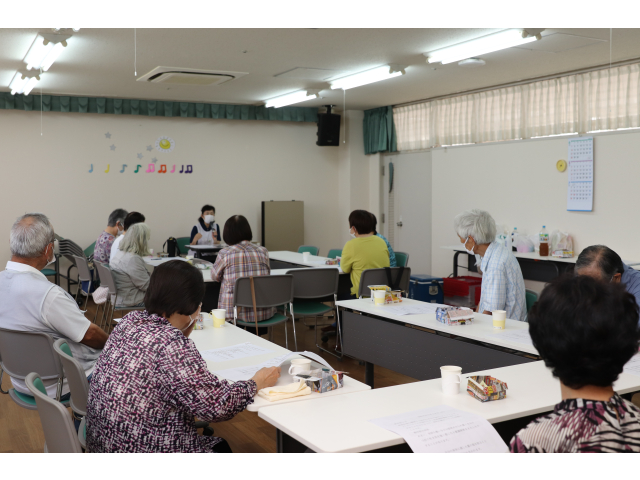 皆さん興味津々で聴かれています👂