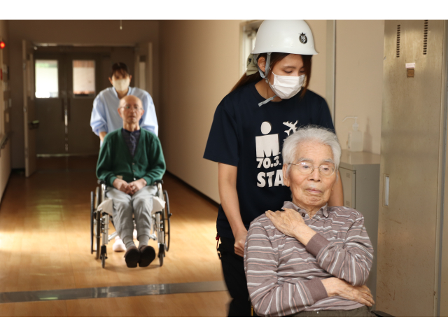 避難場所へいそげっ😵