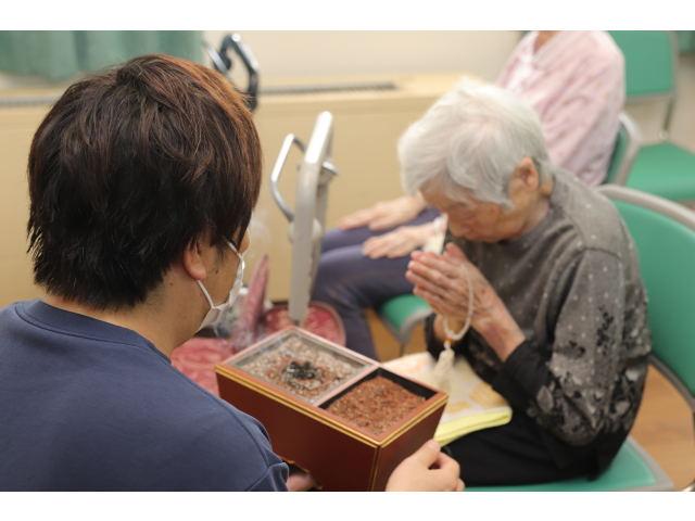 いつも熱心に手を合わせています🙏