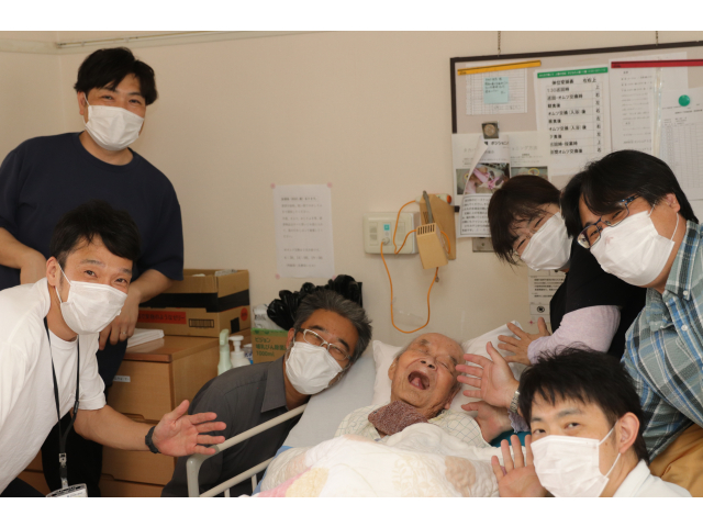 こちらの方も職員と一緒に📸🤭