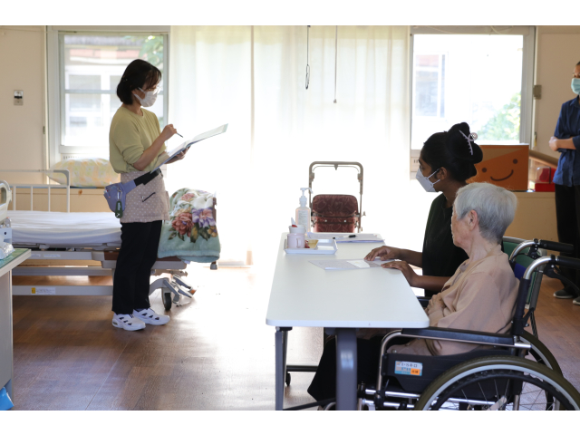 介護主任が試験官役で本番さながら😮
