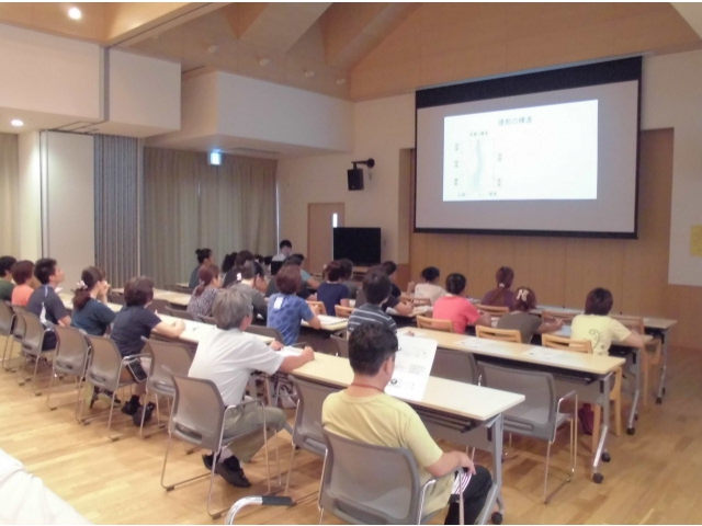 腰痛についての講義です