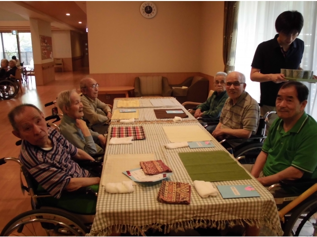 よう！ひさしぶり。