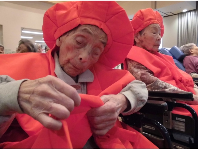 私は104歳、お隣は101歳。