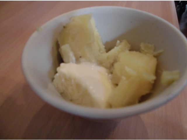 食べやすいようアイスと混ぜました