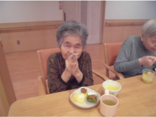 ウフフ♥撮らないで