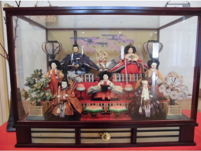 るりのおひな様