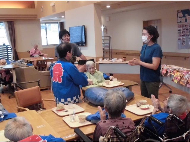 パチパチパチパチ