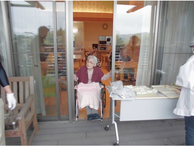 何を焼いてるかな～