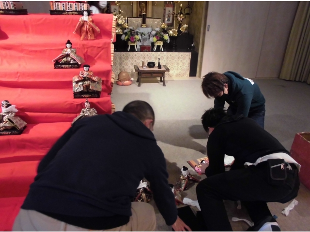 男性職員　四苦八苦