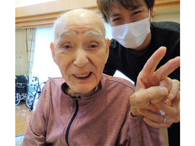 『笑顔・笑顔』h.s