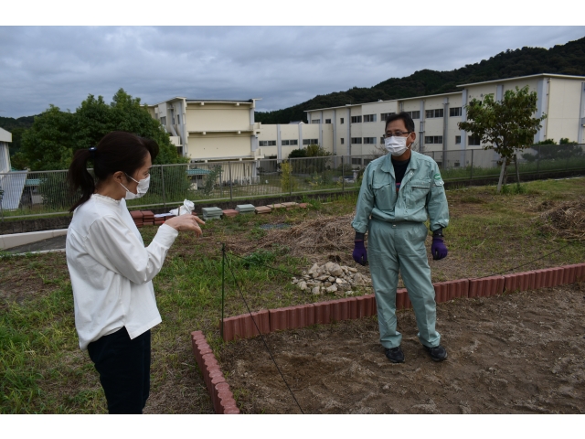 有識者にも相談