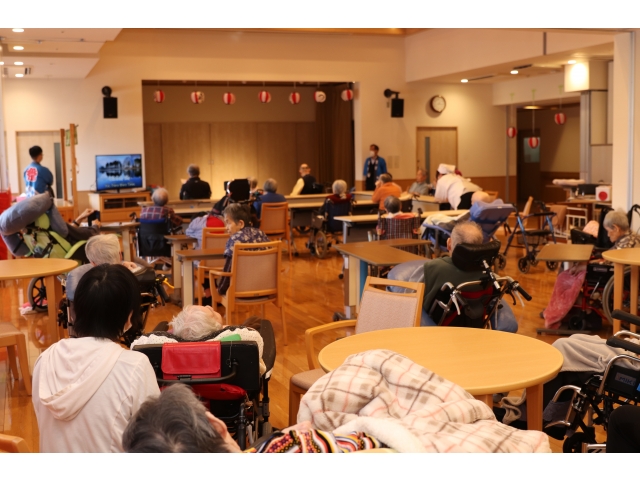 皆さん歌に夢中(っ´ｪ｀c)