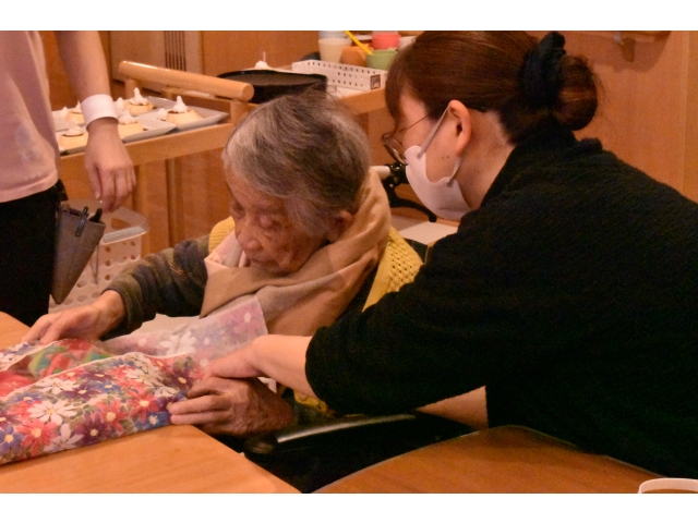 ご家族からのプレゼント🎁中身は何かなぁ(´・∀・)?