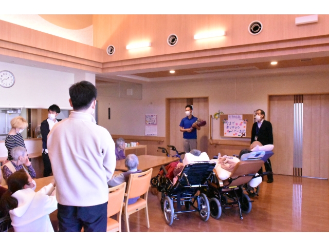 ユニットの皆さんにご挨拶┏〇ﾍﾟｺﾘ