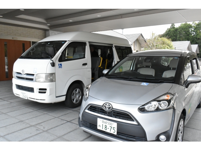 参加者は車に乗り込み準備万端！！しゅっぱ～～つ(^^♪