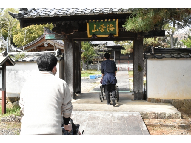 散策中にお寺を見つけてたよ(￣▽￣)