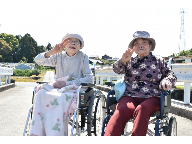 笑顔でピース✌