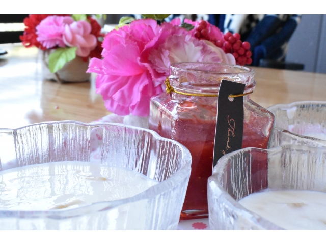 フルーチェとジャムと花と🌝