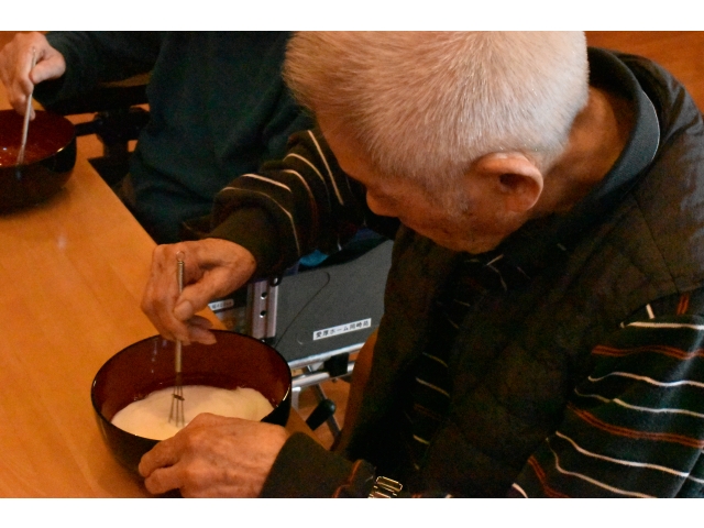 みんなで混ぜ混ぜ(^^♪