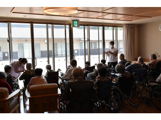 皆さん集まったところで迎え火の説明